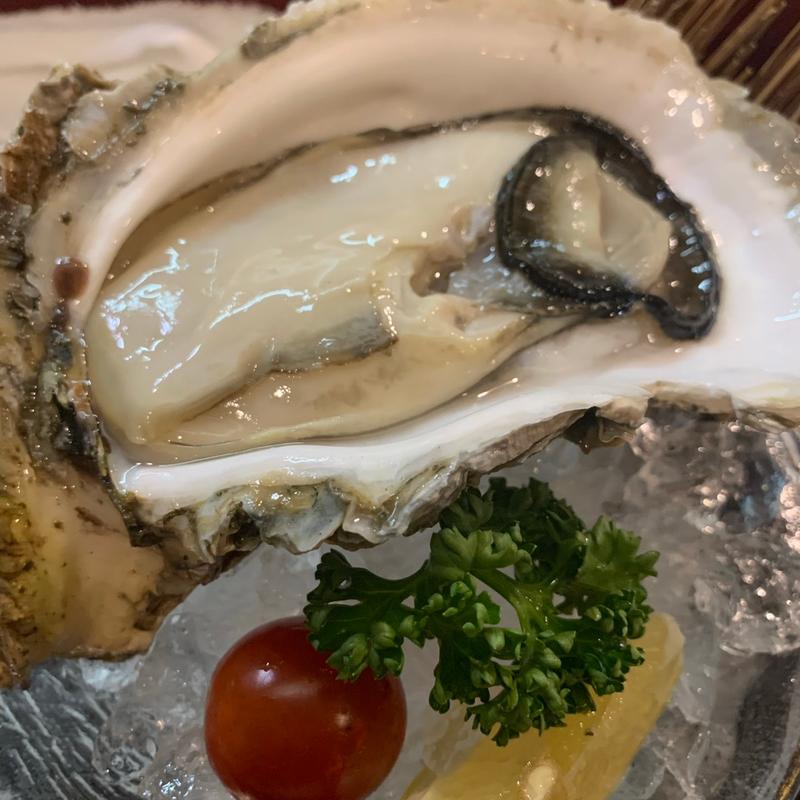 岩牡蠣(八重寿し )