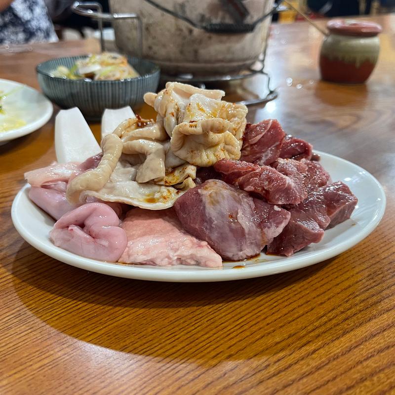 ホルモン盛り合わせ(ホルモン焼 はせ川)