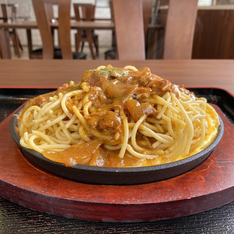 鉄板インディアンスパゲッティ(キッチンどるちゃん/どるちゃんホルモン)