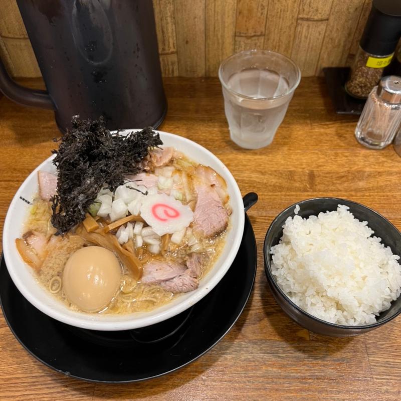 特製背脂醤油らーめん(生姜醤油らーめんみずさわ川口店)