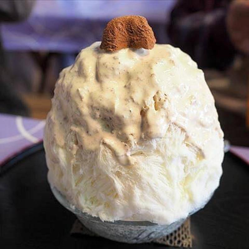 チョコクリームとローストナッツとスイートポテト(雪うさぎ )