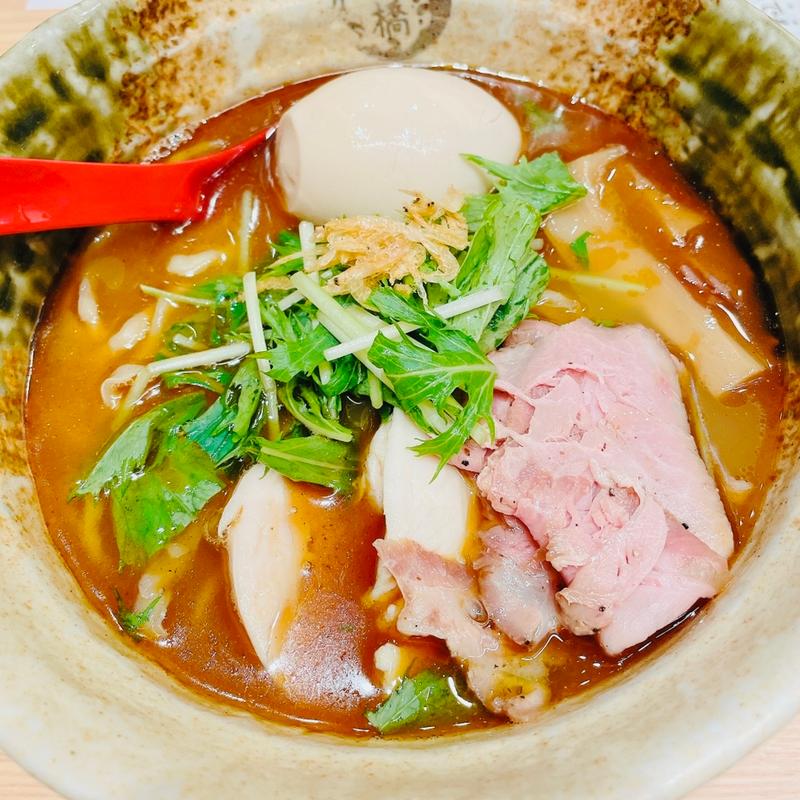 味玉入り焼きあご塩らー麺(焼きあご塩らー麺 たかはし 越谷レイクタウン店)