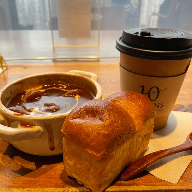 ビーフシチューとミニ食パン(ディゾン （DIXANS）)