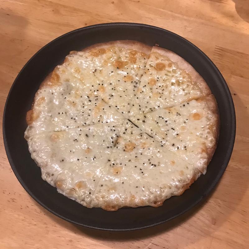 塩ピザ(炭火焼鳥どん)