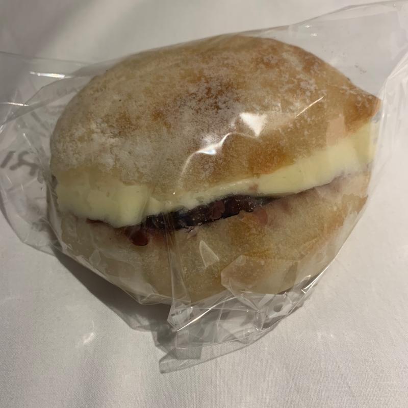 あんこと練乳ホイップバターもっちりサンド(どんぐり )