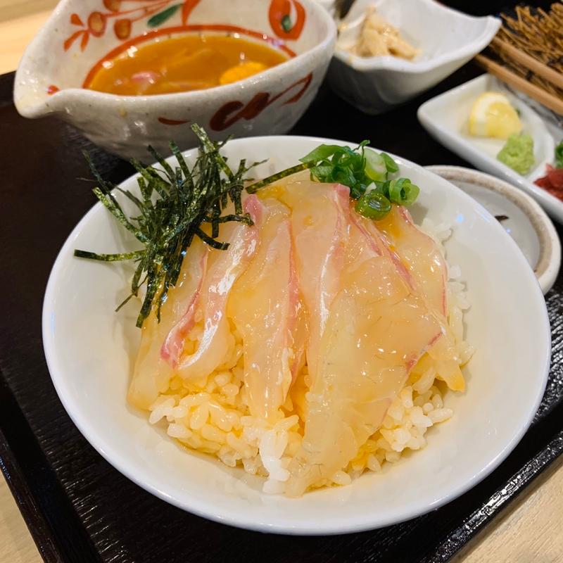 鯛めし(鯛めし もとやま)