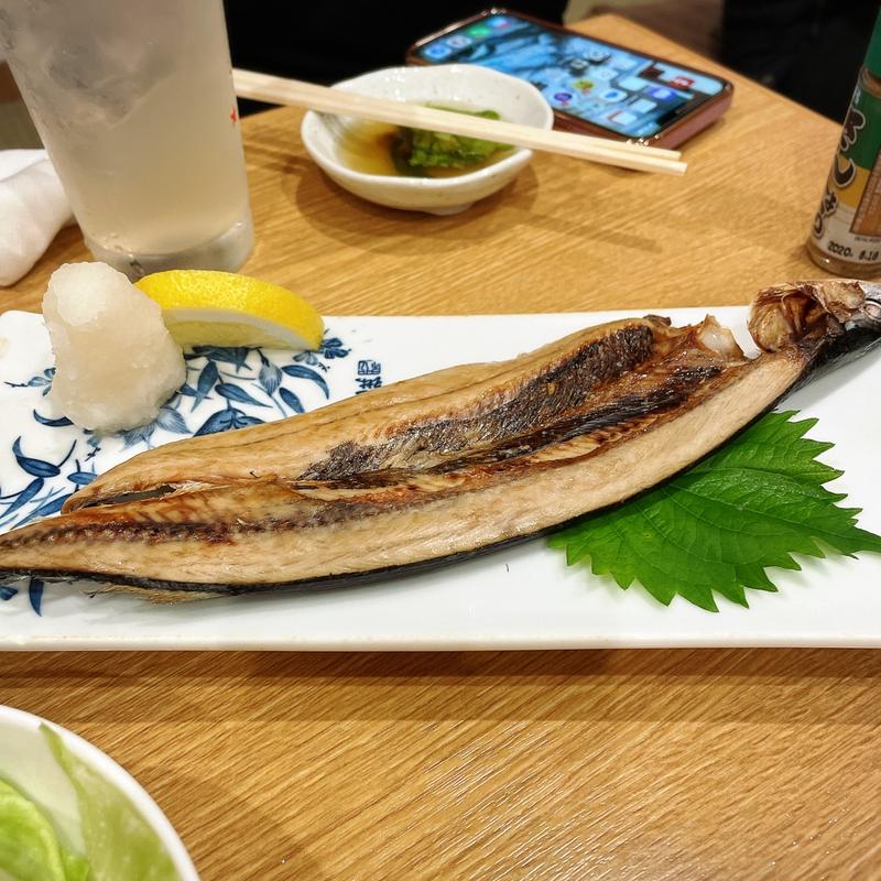 秋刀魚の一夜干し(割烹 味とめ （あじとめ）)