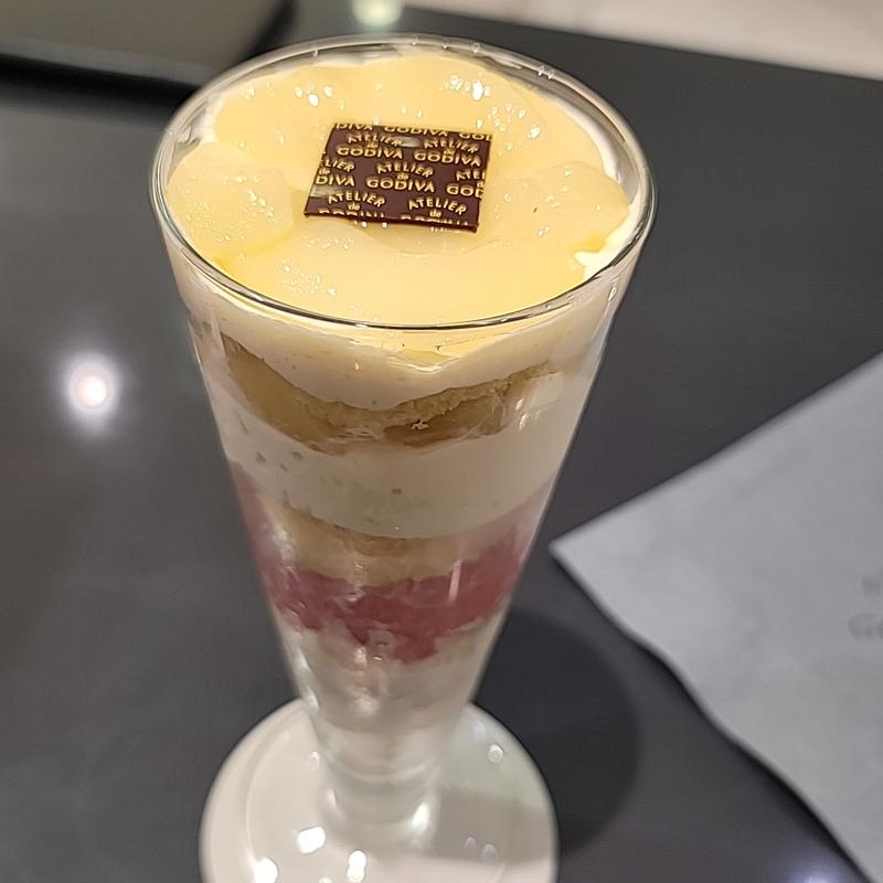 パルフェ 桃とホワイトチョコレート(GODIVA)