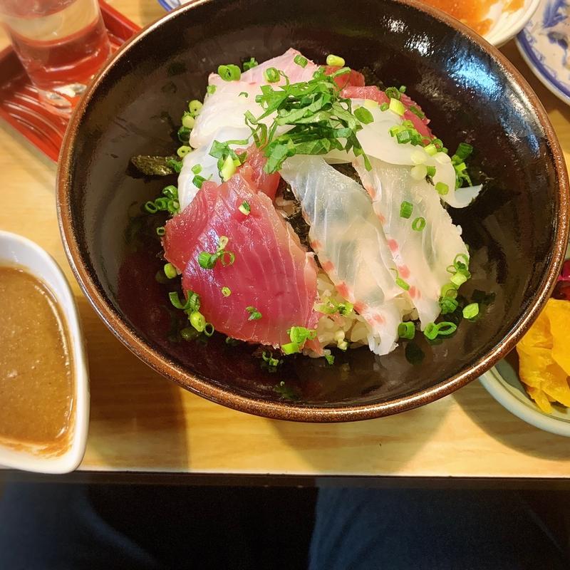 海鮮ゴマダレ丼(八千代丸 博多駅前店 )