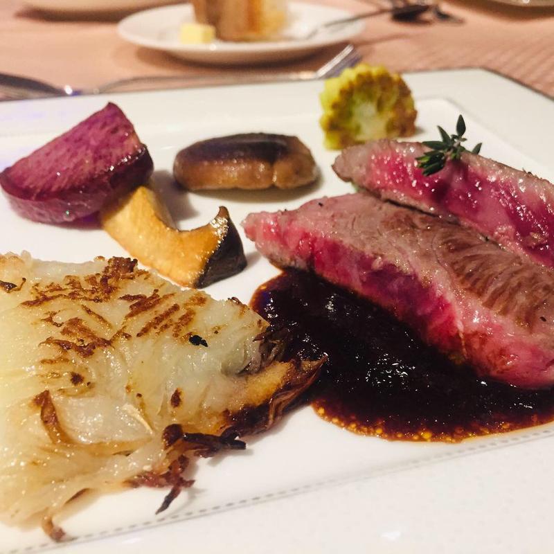 太陽黒毛和牛サーロインの鉄板ステーキ(フランス厨房 旬彩 中央駅店 )