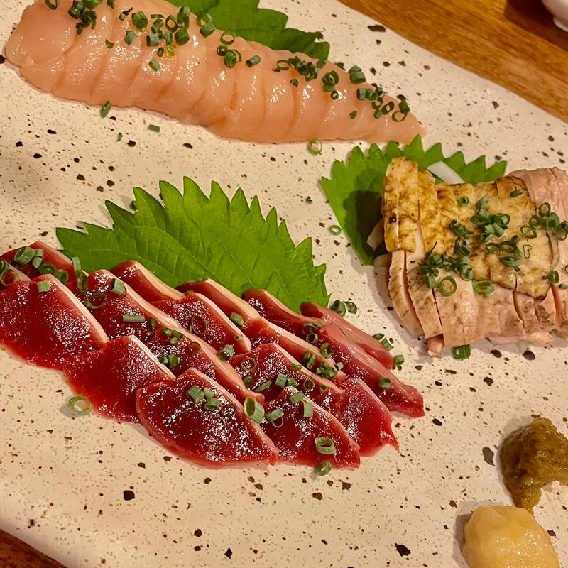 鳥刺し盛り合わせ(やっぽい)