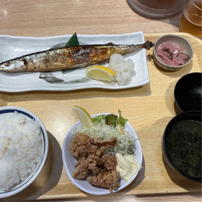 サンマ塩焼きと唐揚げ定食(築地食堂源ちゃん 飯田橋店)