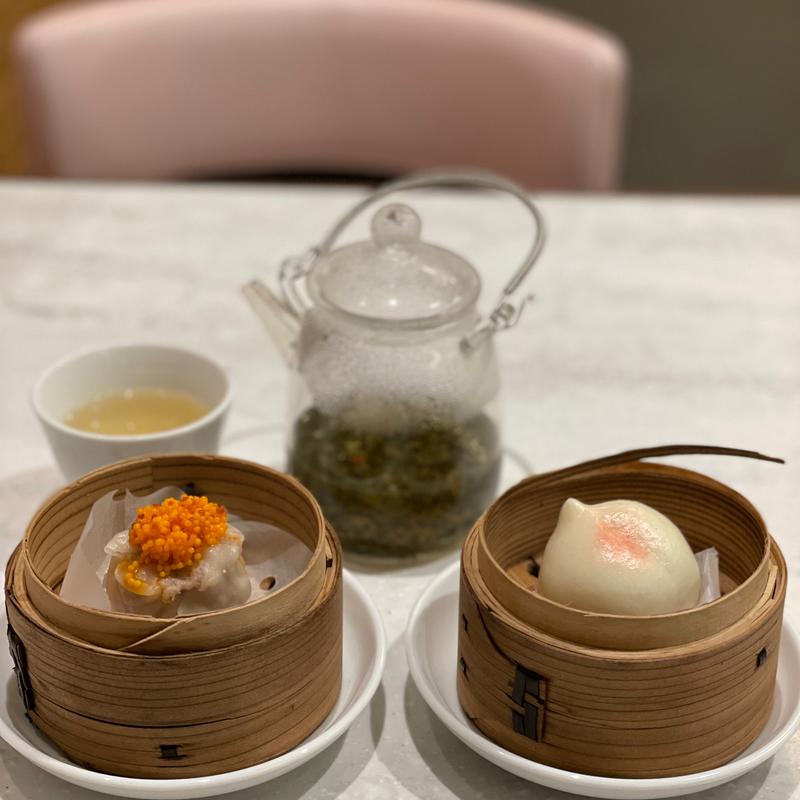 チャイニーズアフタヌーンティー(焼売、桃饅頭、ジャスミン茶)(MS. CASABLANCA)