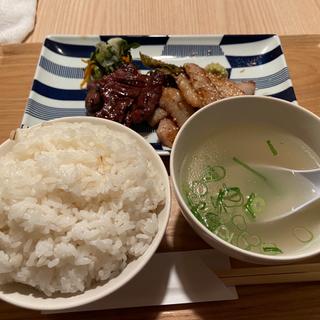 牛タン&豚トロ焼き定食(牛たんと伊達ごはん だてなり屋)