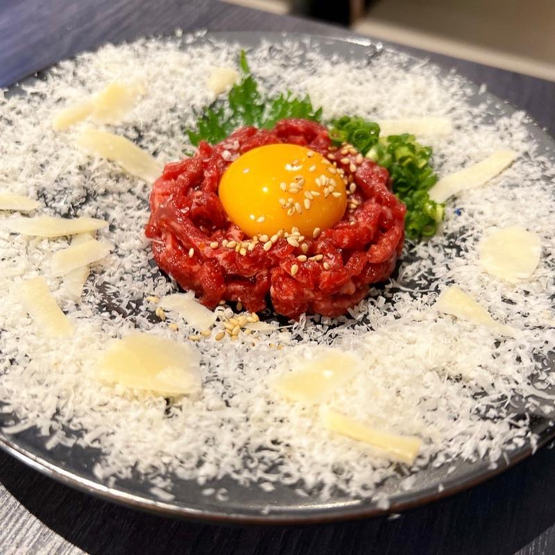 パルミジャーノユッケ(京都焼肉 南大門 四条寺町店)