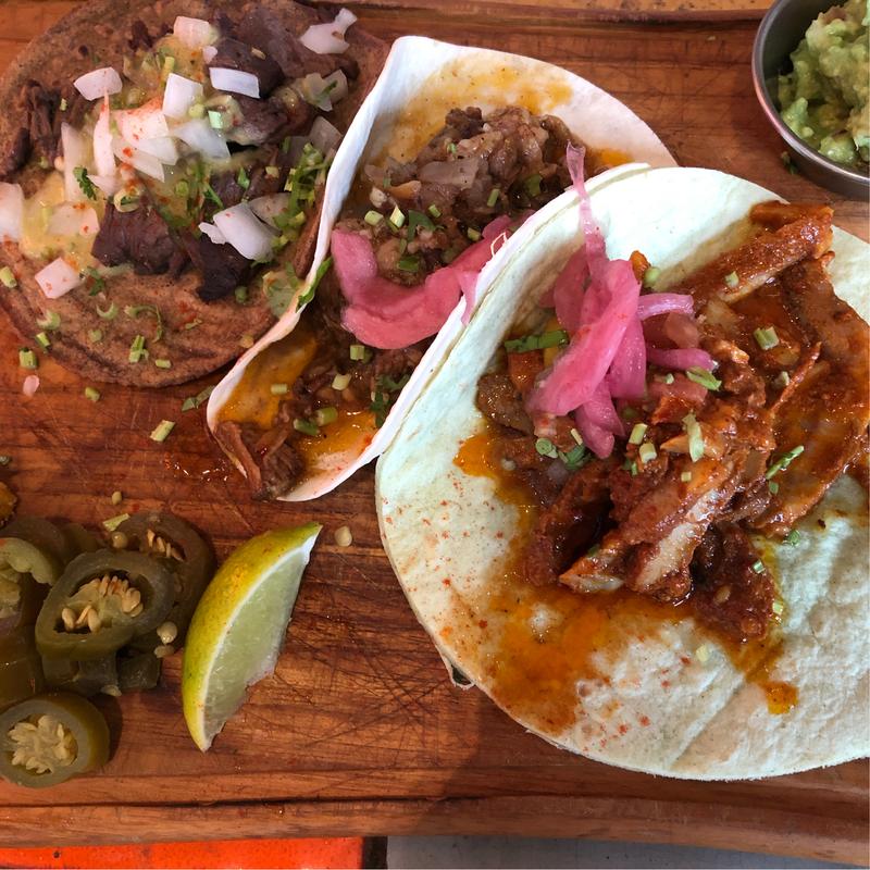 (MUCHO MODERN MEXICANO)