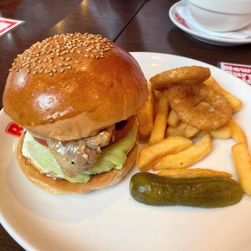 照り焼きチキンバーガー(ブラザーズ 日本橋店)