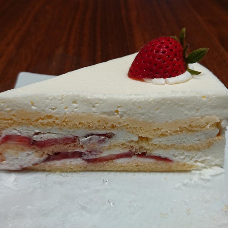 ストロベリージェノワーズ(銀座みゆき館 銀座本店〈6丁目店〉)