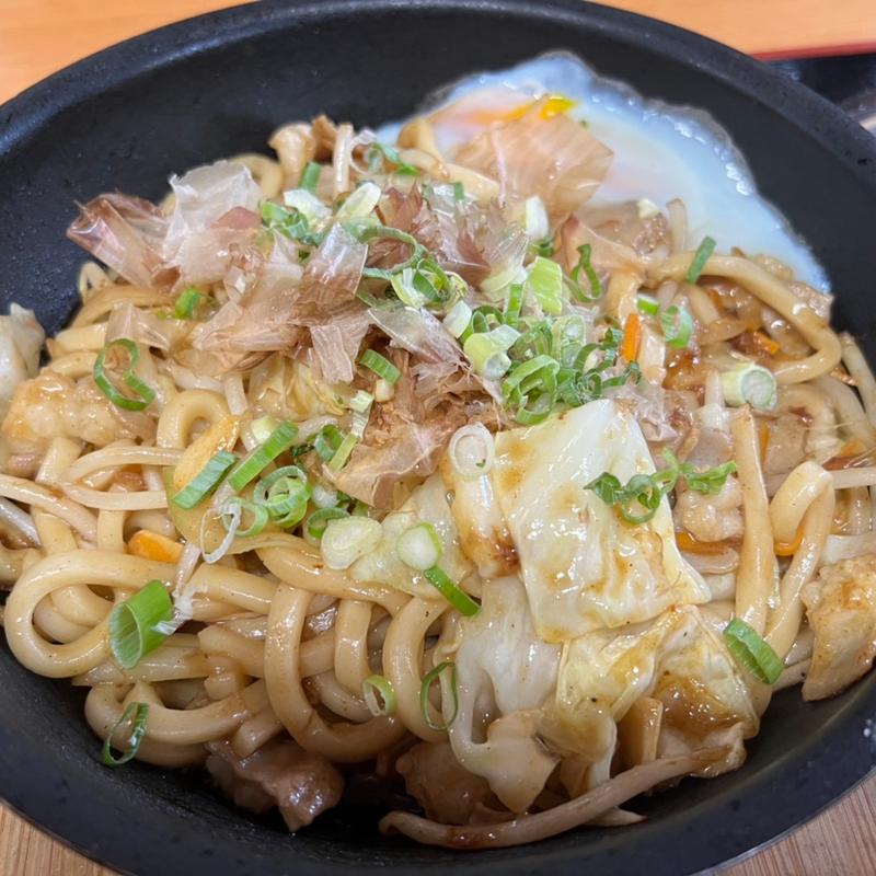 ホルモン焼きうどん(わかさ食堂 )