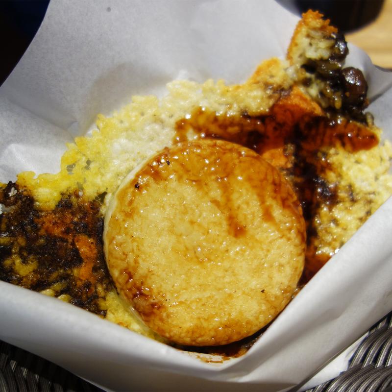 スパイシー黒カレー OCOMEバーガー(コメコメバーガー 長尾店)