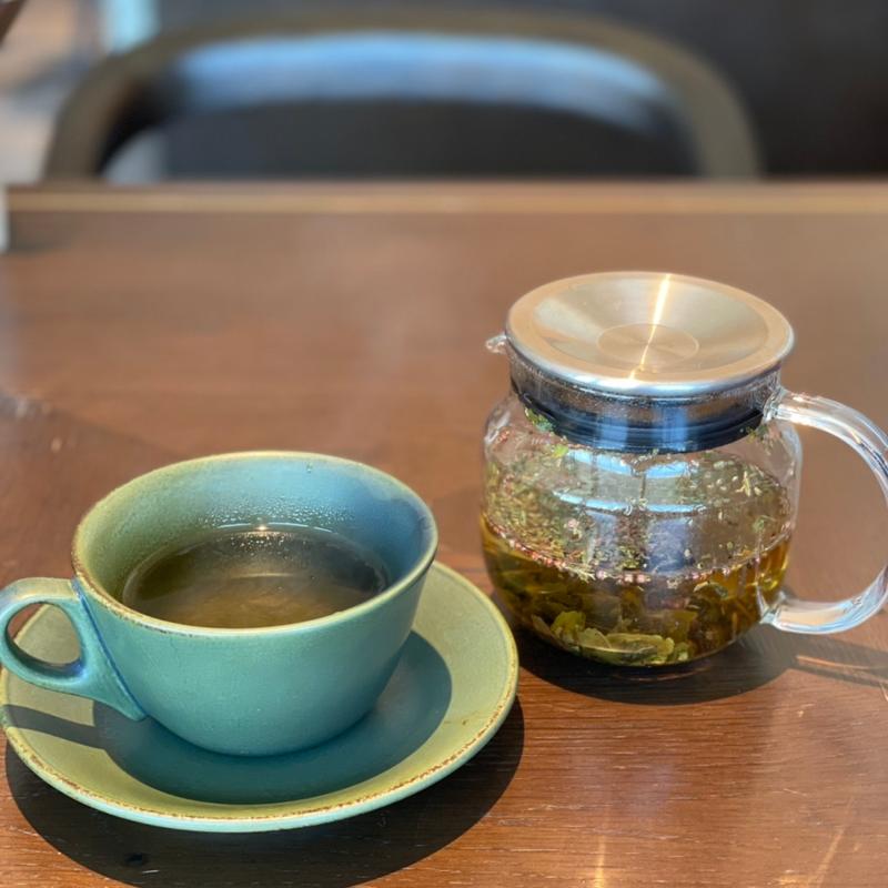 オリエンタル　マンゴー　アフタヌーンティー(白茶)(BETELNUT THAI VIETNAMESE DIMSUM)