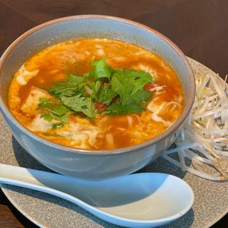 アフタヌーンティーに追加(ミニ　ラクサ)(BETELNUT THAI VIETNAMESE DIMSUM)