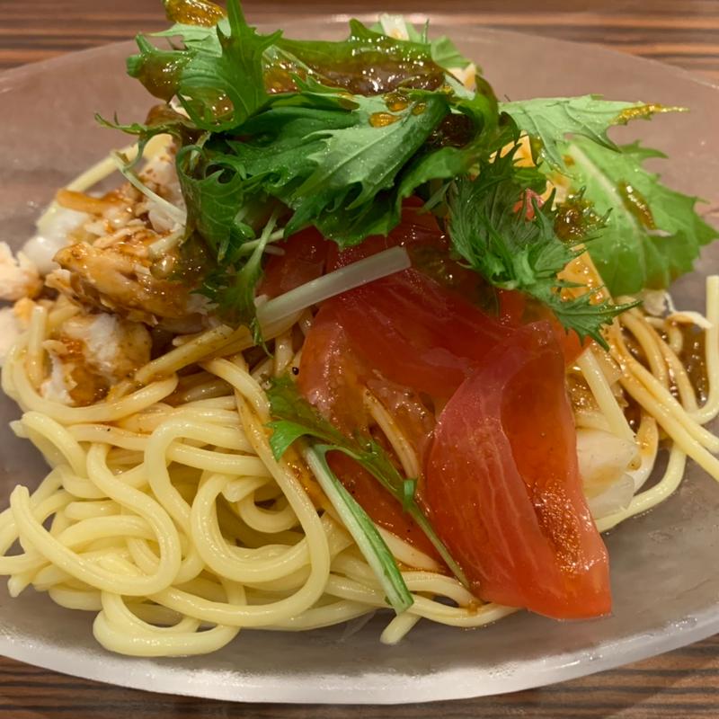 旨辛よだれ鶏の冷製パスタ(本庄珈琲うふふ )