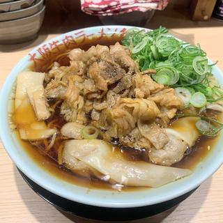肉盛り牛肉ワンタンメン(大阪牛肉ラーメン わだ 南海難波本店)