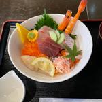 海鮮丼(ウミコヤ38 （サンジュウハチ）)