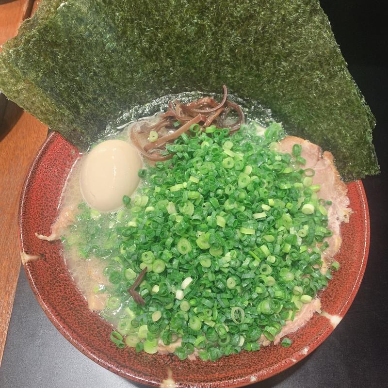 博多豚骨全部のせ(麺屋小鉄)