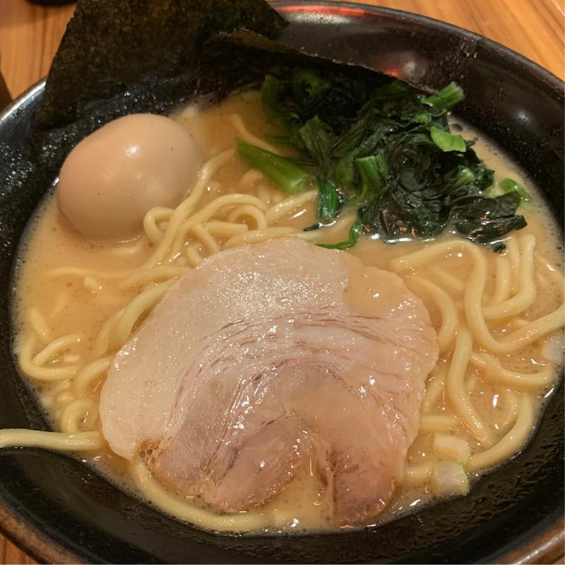 学生ラーメン(横浜家系ラーメン壱角家 西新宿本店)