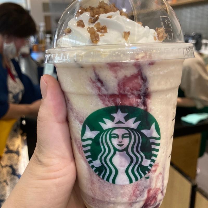 (スターバックスコーヒー 四日市中央緑地店)