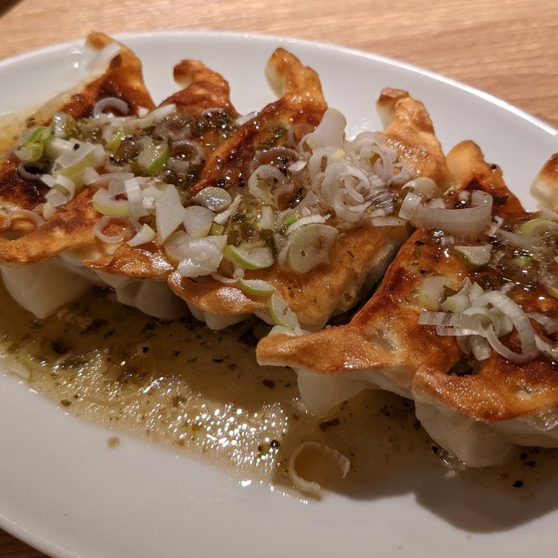ねぎ塩たれ餃子(金の餃子酒場 恵比寿店)