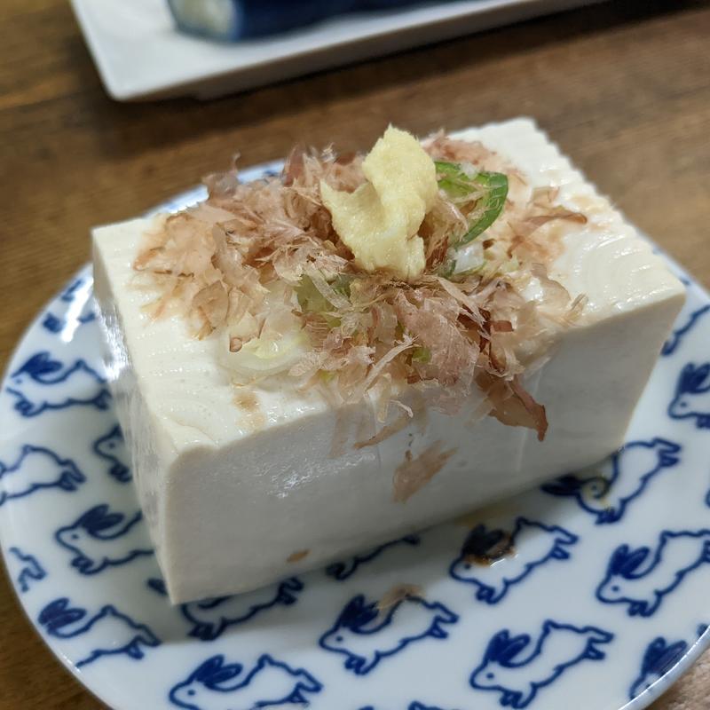 冷やっこ(市民酒蔵諸星 （もろぼし）)