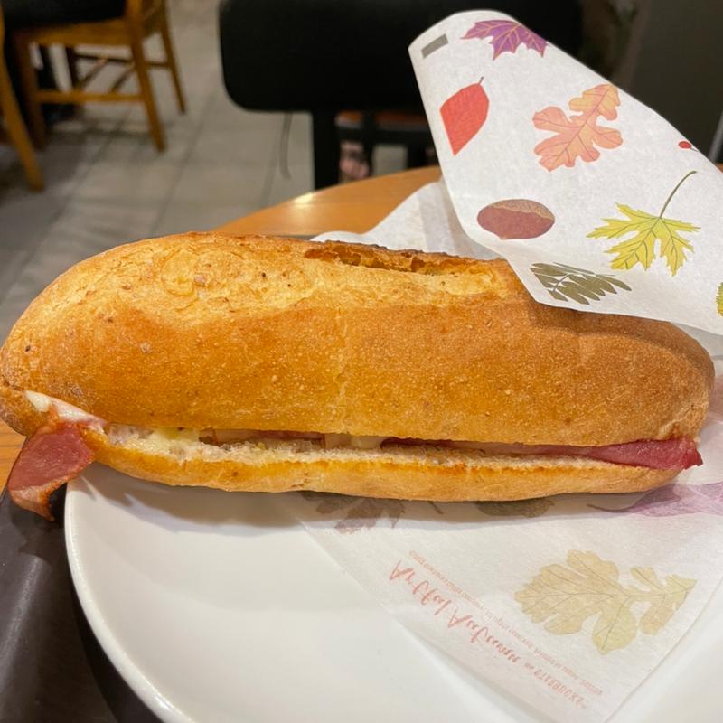 ハム＆チーズ　石窯フィローネ(スターバックスコーヒー 大府柊山店)