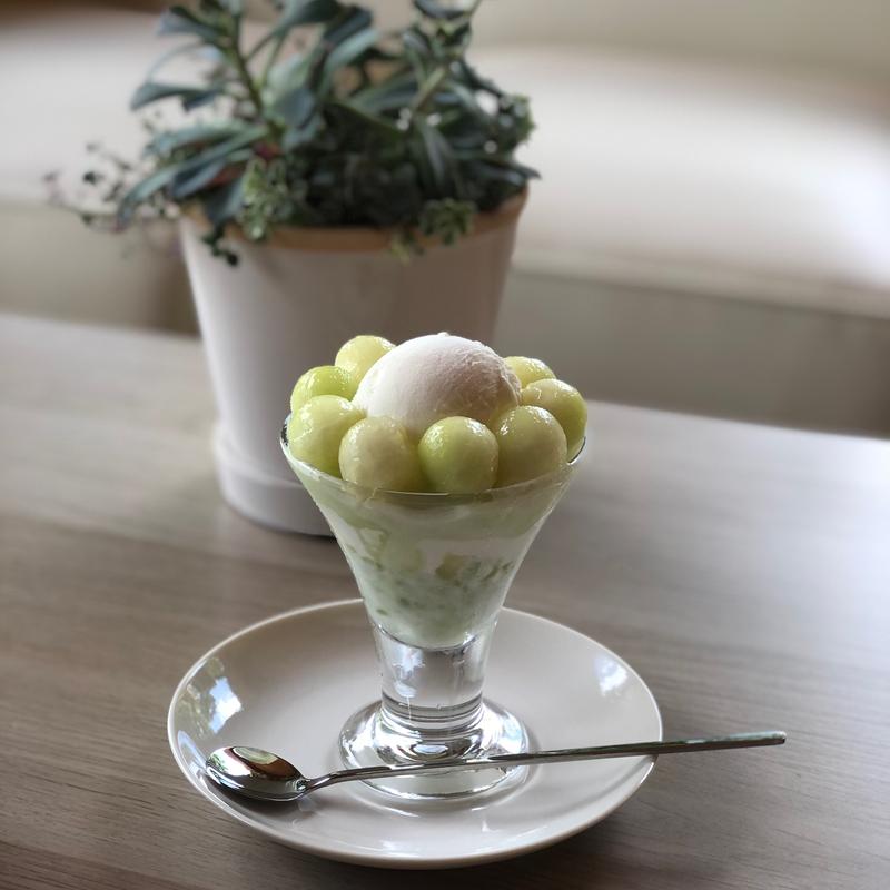 季節のパフェ　ミニ(moon cafe)