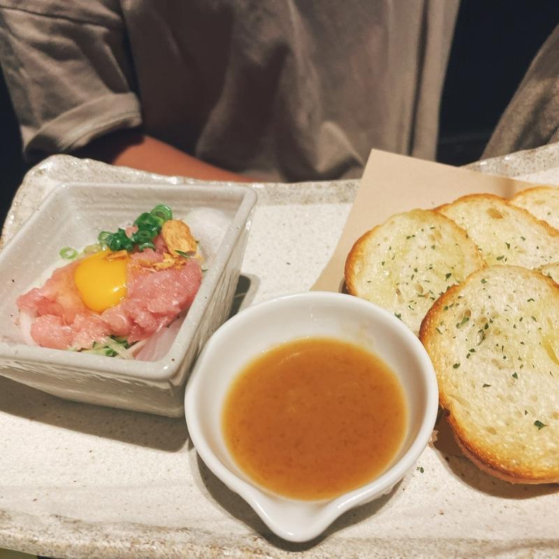 ネギトロ　タルタル~ガーリックトースト添え~(くいもの屋　わん江坂駅前店 )