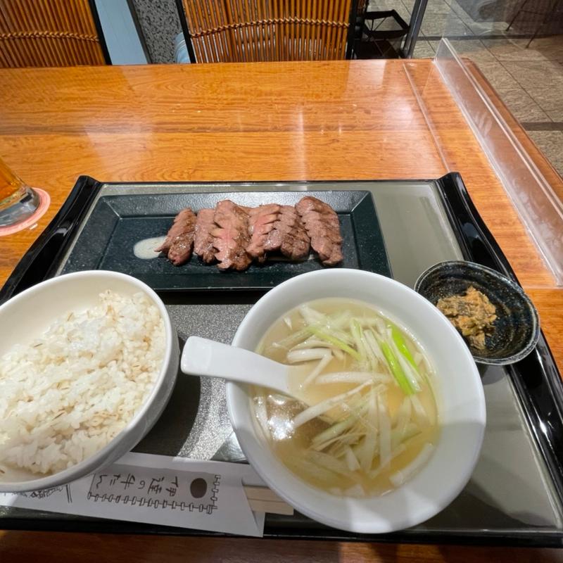 極上芯たん定食(伊達の牛たん本舗 仙台駅エスパルB1F売店 )