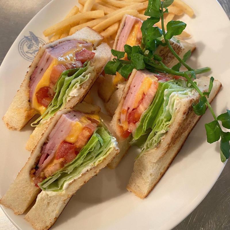 ハムアンドチーズサンド(ホームワークス 広尾店 （Homework's）)