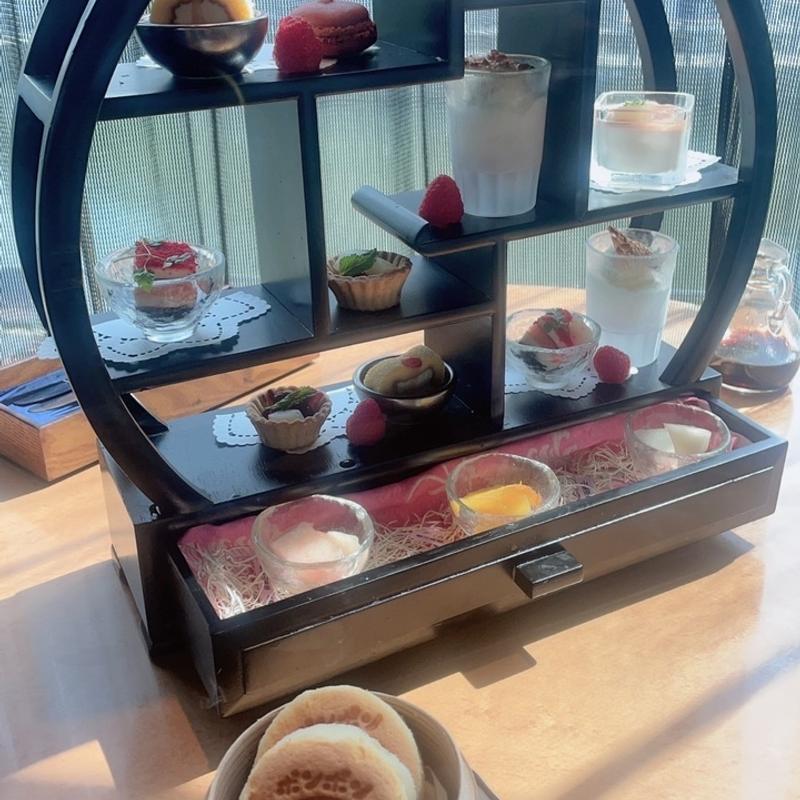 桃づくしアフタヌーンティ(小籠包とナチュールワイン 堀江ブルー BLEU)