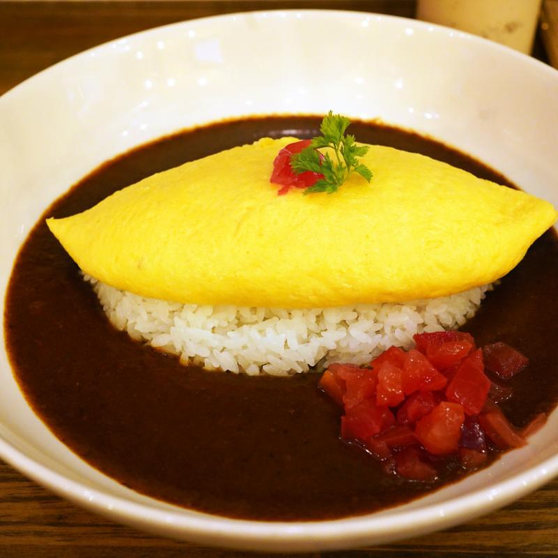 ふわとろオムカレー(らんらんルー)