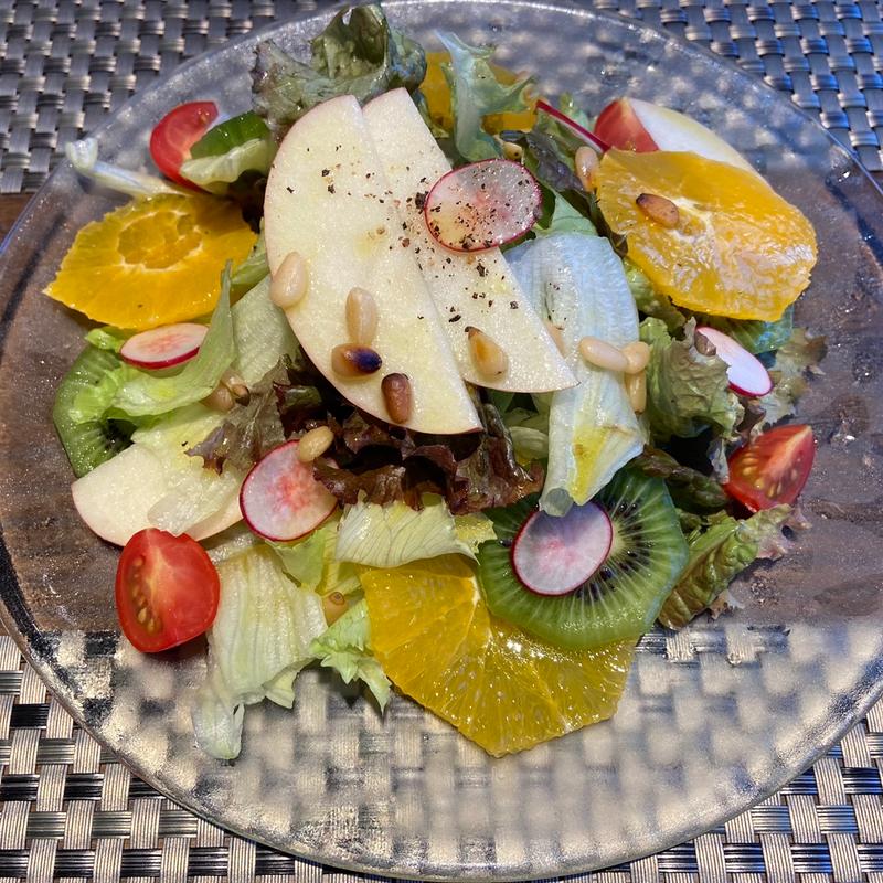 地中海風　フルーツのサラダ(ポルトゥス(PORTUS))