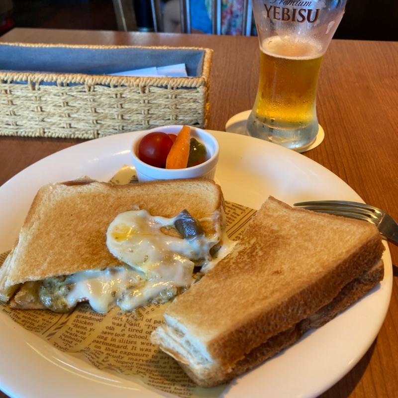 ドライカレーホットサンド(COFFEE・FOODS BAR ころとむっくす)