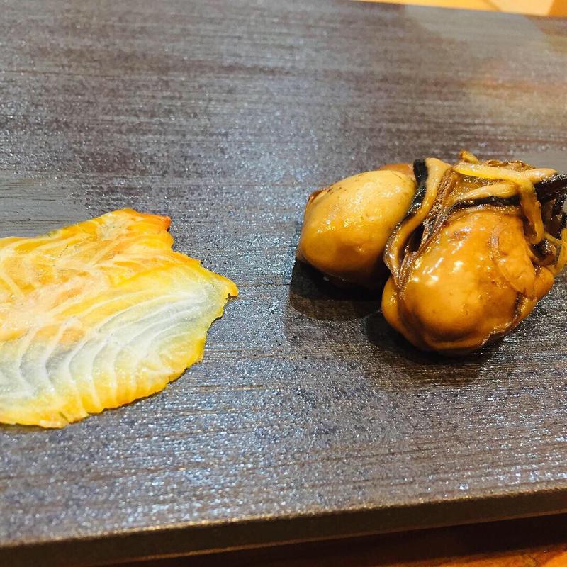 鰻の冷燻と煮牡蠣(鮨まぁさ)