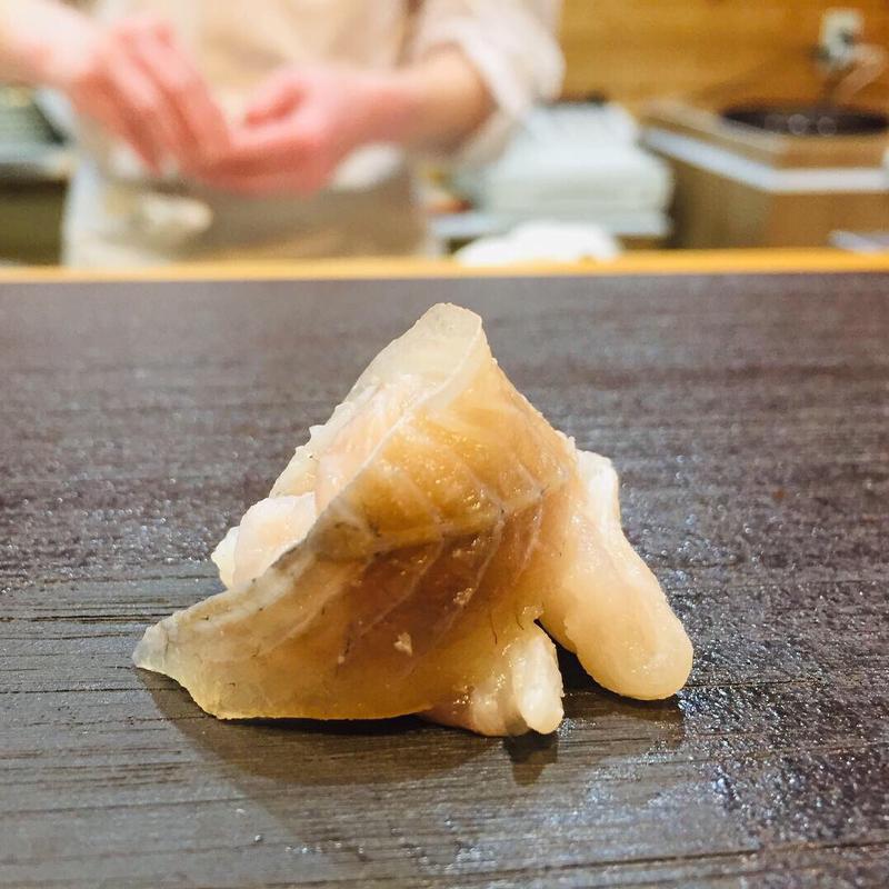 鰻の刺身(鮨まぁさ)