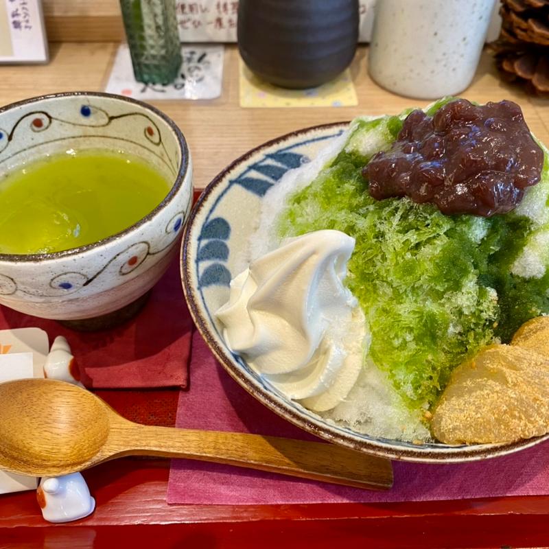 (お茶の芳せん カフェひとしずく)