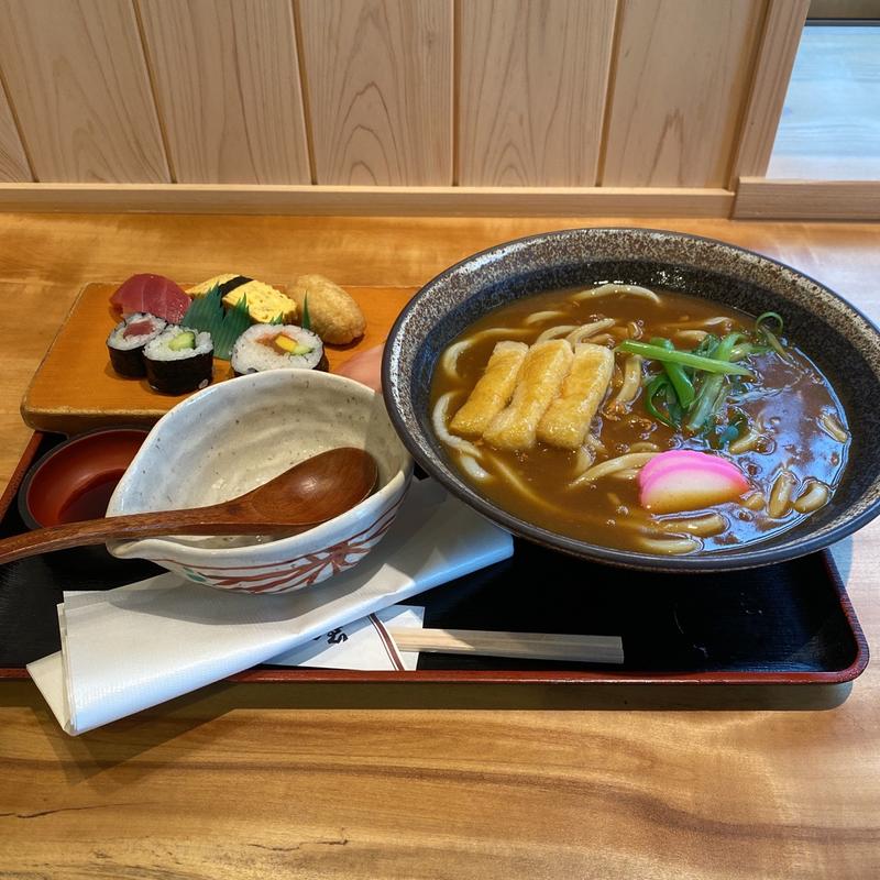 カレーうどん定食(冨士屋 すし・うどん店 （ふじやすしうどんてん）)