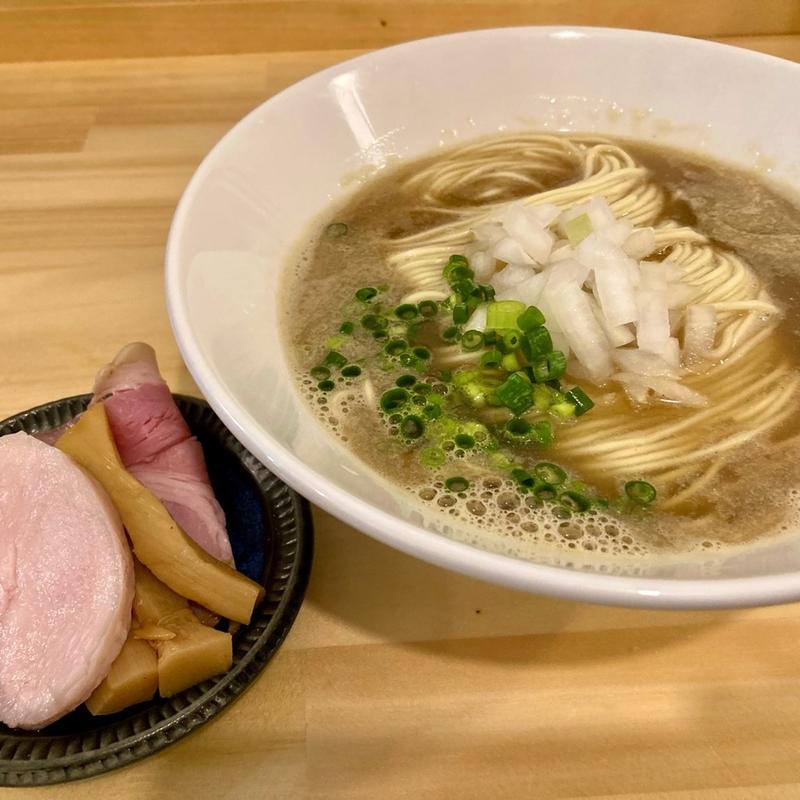 煮干しソバ(煮干しソバと米　今日の1番)