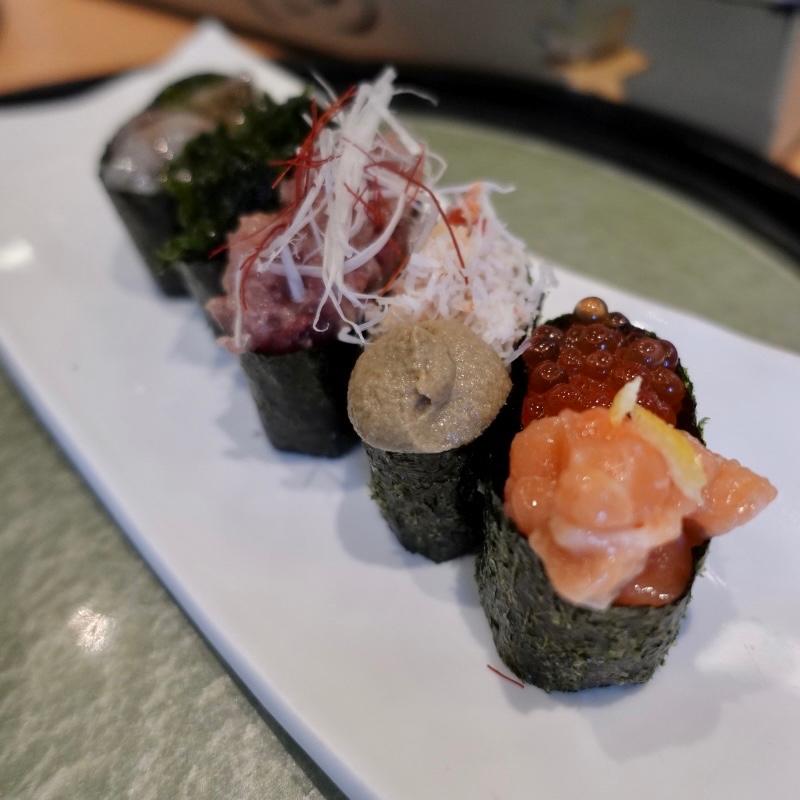 軍艦パレード(地魚回転寿司 丸藤)