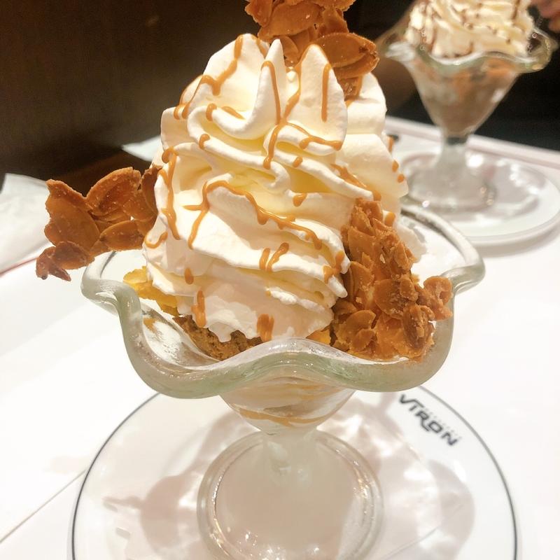 キャラメルパフェ(VIRON 渋谷店)